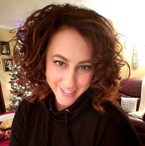 Meet your Posher, Michele